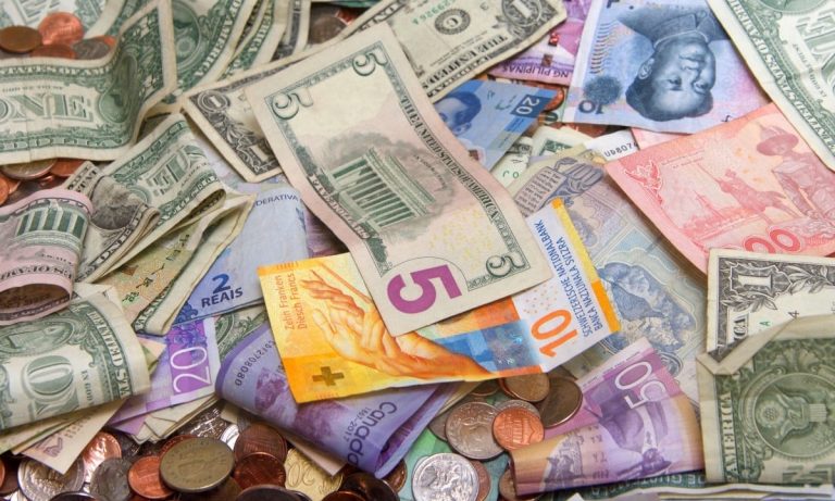 USDCAD and USDCNH: USDCNH is in a positive trend