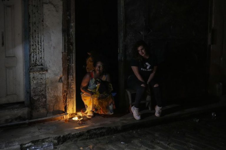 Cubans enter third day without power after fresh attempts to restore network fail