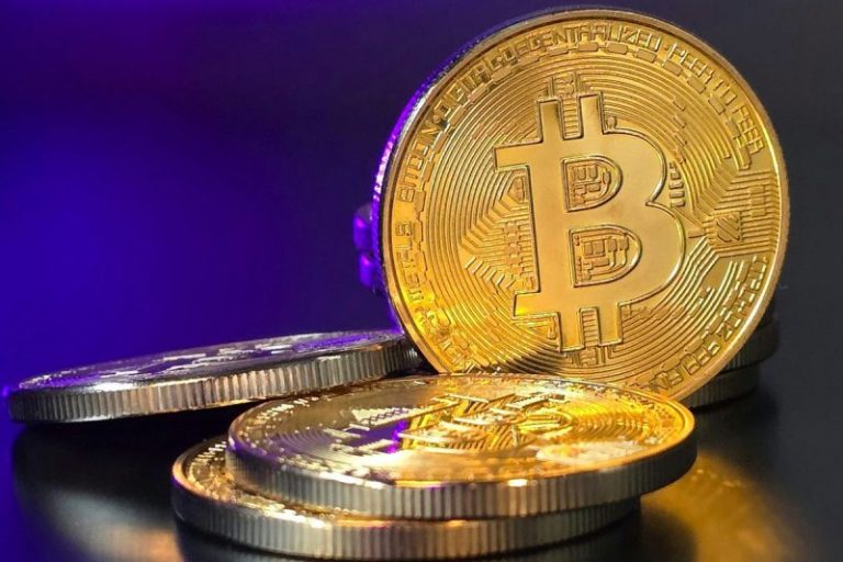Crypto Market Update: Fed Cuts Rates, Bitcoin Price Reacts